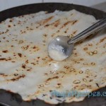 Rice rotti on banana leaf(Mumbri or Cholkya vayli bhakri)