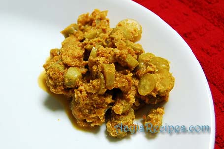 Ivy gourds in coconut sauce(Tendli buthi)