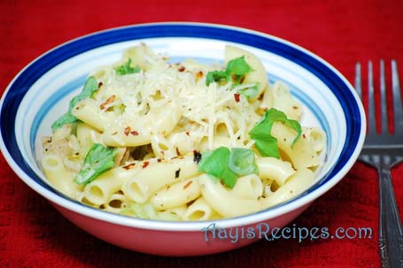 Pasta with soya crumbles