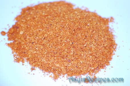 Goda masala or Kala masala
