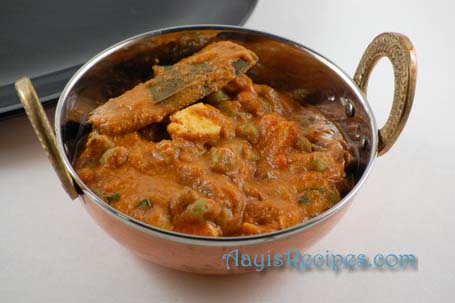 Matar paneer