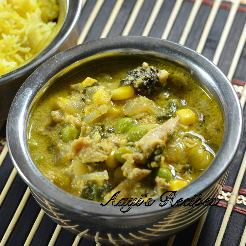 Vegetable-Chicken Curry and Puffs